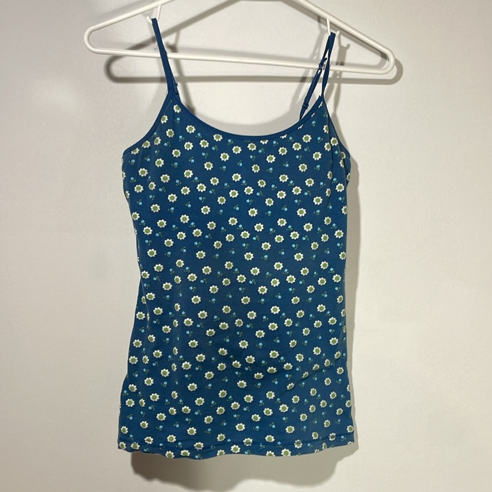 Tank with built in bra size medium women’s